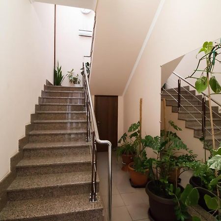 חארקיב Hotel On Khmelnytskogo 8 מראה חיצוני תמונה