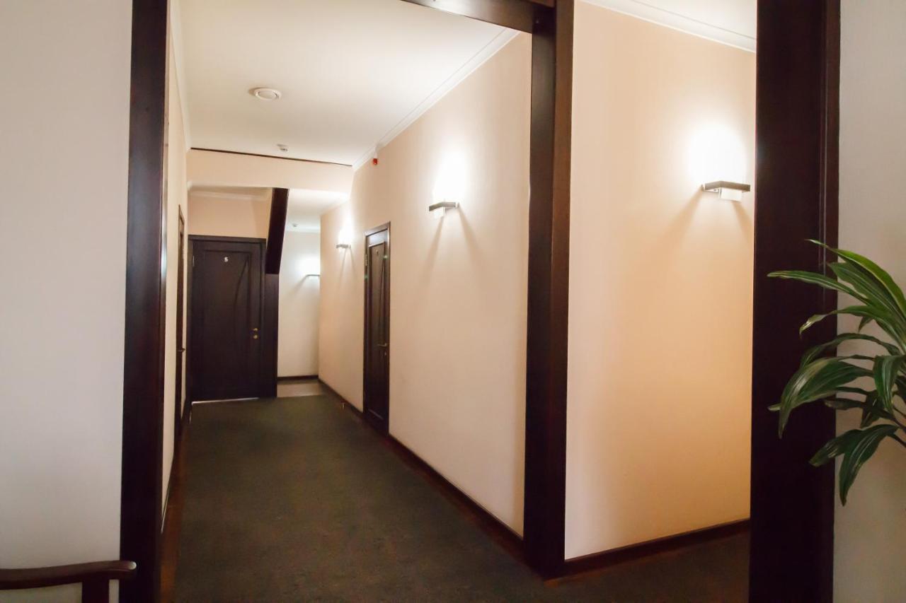חארקיב Hotel On Khmelnytskogo 8 מראה חיצוני תמונה